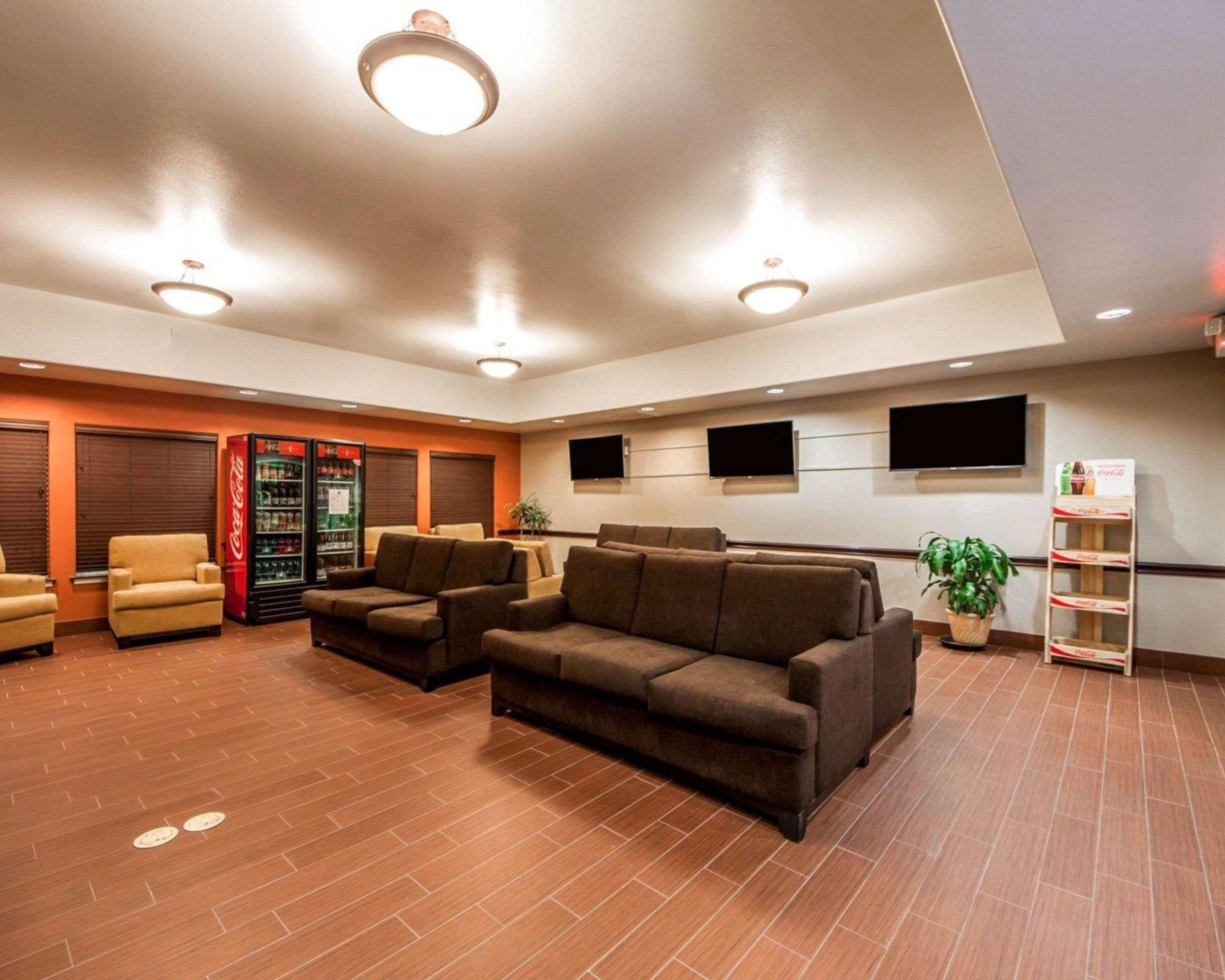 Sleep Inn & Suites Lawton Near Fort Sill Exterior photo