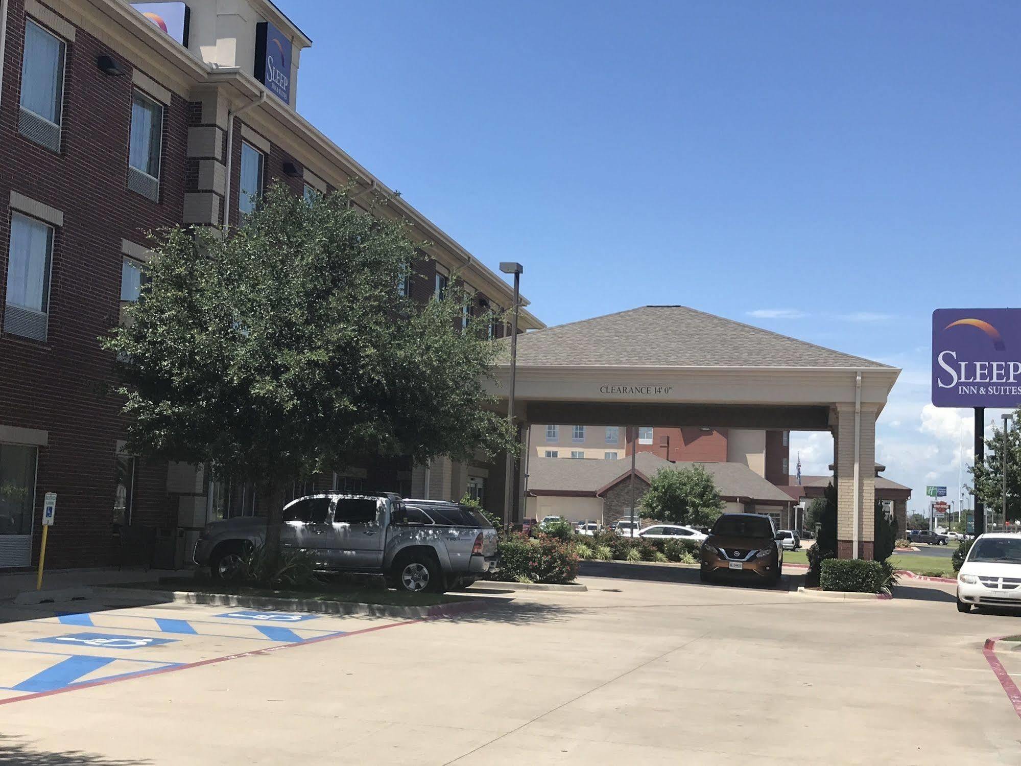 Sleep Inn & Suites Lawton Near Fort Sill Exterior photo